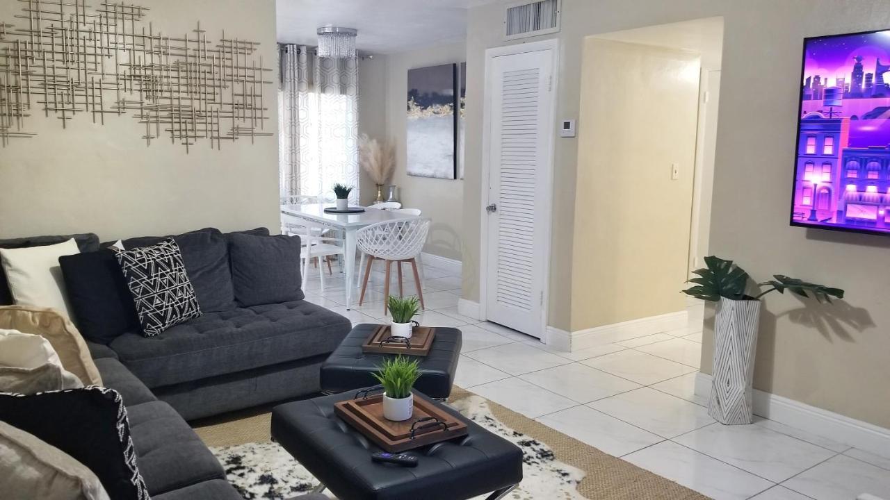 Glam 2 Bedroom Apartment Close To Nsu In Cooper City Εξωτερικό φωτογραφία