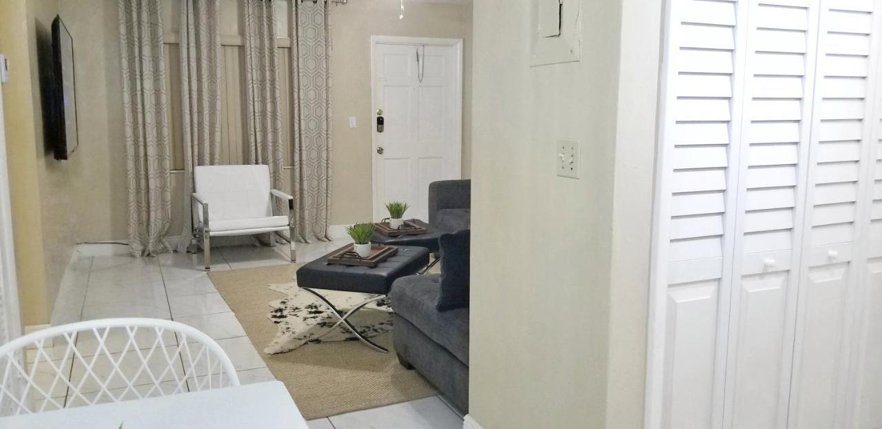 Glam 2 Bedroom Apartment Close To Nsu In Cooper City Εξωτερικό φωτογραφία